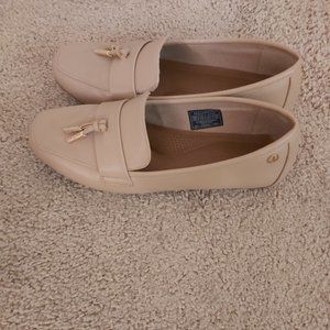 Nautica women leather loafers, size 7.5